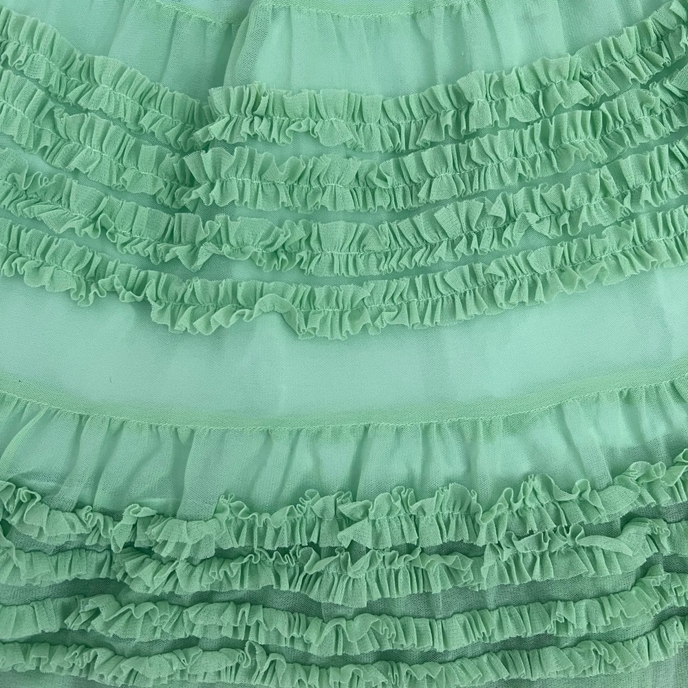 B. Lulu Tanktop and skirt in blue and green. Size 6 - Picture 5 of 8